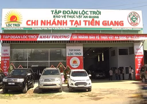 Soi “suc khoe” tai chinh Loc Troi vua thanh lap cong ty van chuyen