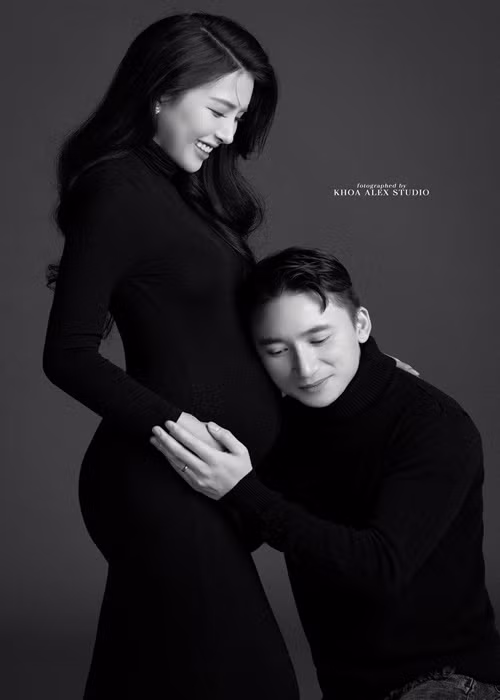 Bé Ốc - nhóc tì nhà Phan Mạnh Quỳnh chào đời vào tối ngày 5/1.