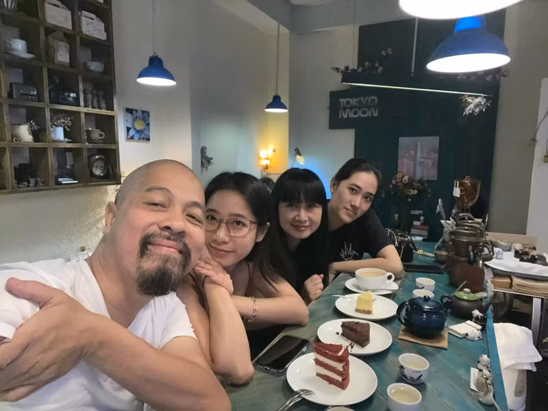 Đức Hùng có hai cô con gái. Cô con gái lớn nhà vợ chồng nam thiết kế tên Bùi Ninh Duyên, tốt nghiệp loại giỏi, chuyên ngành quản lý và kinh doanh thời trang.