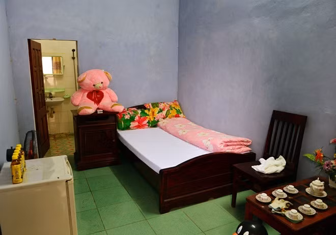 Toi mong co ngay ben vo trong buong hanh phuc o trai giam-Hinh-2
