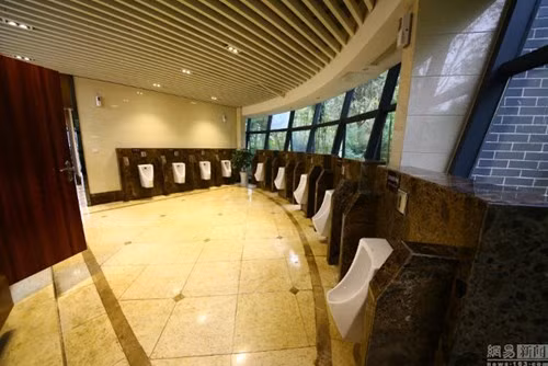 Ngoài ra, người dùng có thể vừa “trút bầu tâm sự” vừa có thể ngắm cảnh.