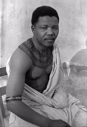 Nelson Madela 43 tuổi, năm 1961.