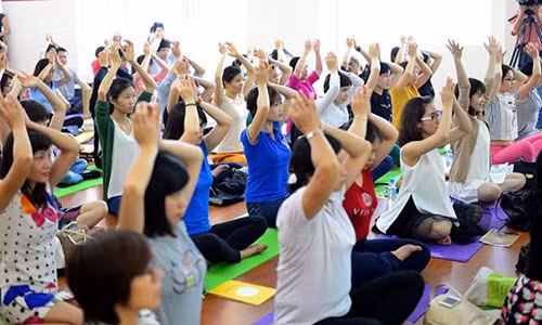 Bai tap yoga danh cho benh nhan ung thu