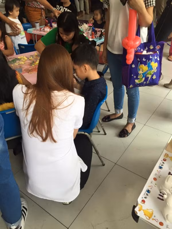 Mới đây, Hồ Ngọc Hà với đại gia phố núi đã cùng xuất hiện ở trường Subeo trong ngày hội gia đình.