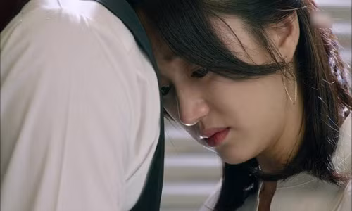 Đưa cô gái "hư hỏng” lên giường, sững sờ phát hiện sự thật Dua co gai "hu hong” len giuong, sung so phat hien su that