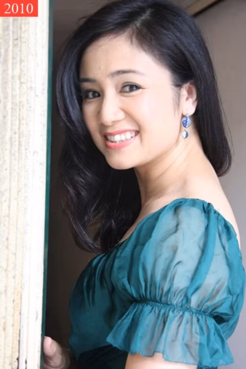 Nếu như con đường nghệ thuật của Thu Hà suôn sẻ và thành công thì đường đời của cô “hồng nhan bạc phận”, chị phải trải qua 2 lần đò mới tìm được hạnh phúc.