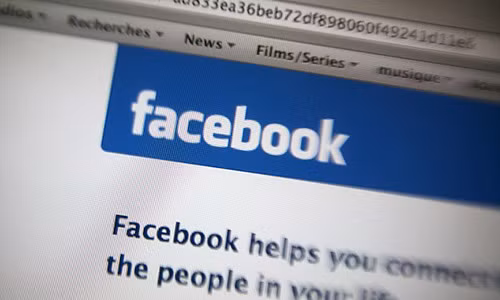 Đức có thể phạt Facebook 500.000 euro cho mỗi tin giả mạo Duc co the phat Facebook 500.000 euro cho moi tin gia mao