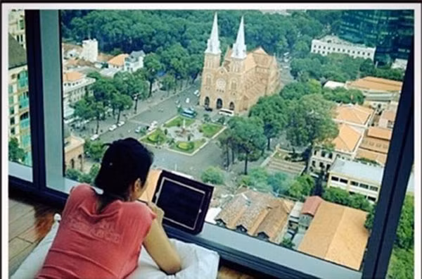 Vợ chồng Thu Minh cũng sở hữu căn hộ triệu đô nằm ở trung tâm Sài Gòn.