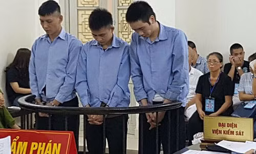 Cay nhang dem 29 ngan can vu no min am sat kinh hoang