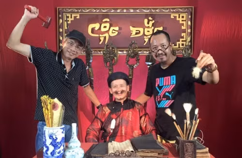 Đạo diễn phim Quan trường, Trường quan kể tiếp: “Sau khi nghe điện thoại, tôi đến thăm nghệ sĩ Phạm Bằng tại nhà riêng trên phố Hàng Giày, chú ấy đang ở cùng con trai ở đấy. nghệ sĩ Phạm Bằng nằm trong phòng riêng, phía ngoài cửa có hai người cháu đứng trông, thấy tôi vào, người cháu phải chạy vào phòng bảo: Ông ơi, có Đạo diễn Phạm Đông Hồng đến thăm, ông có cho vào không ạ? Khi được sự đồng ý của chú ấy, người cháu kia mới dẫn tôi vào thăm. Chú cẩn thận như vậy vì không muốn nhiều người biết bệnh tình của mình, chú bảo, chú ốm cũng xoàng xoàng thôi, chú bảo tôi là chú bị viêm gan, thận nên yếu hơn trước, bác sĩ cũng bảo chú nên tĩnh dưỡng một thời gian, hạn chế đi lại”.
