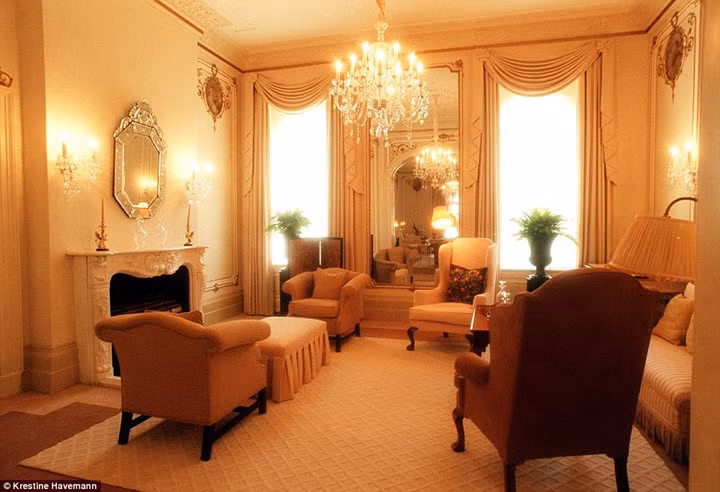 Khu phố Kensington Palace Gardens mà tỷ phú Wang Jianlin mới tậu nhà được coi là “thủ phủ” của các tỷ phú.