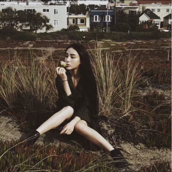 Hình ảnh xinh đẹp, mong manh của @niannianjh đang được nhiều cô gái theo đuổi.