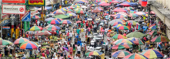 Các khu chợ đường phố của Manila (Philippines) chật cứng người mua, kẻ bán.