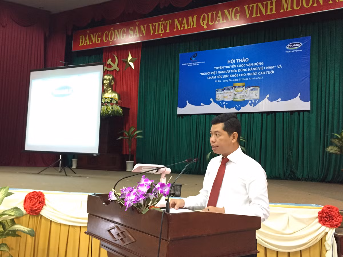 Vinamilk tiep tuc “Cham soc suc khoe nguoi cao tuoi”-Hinh-4