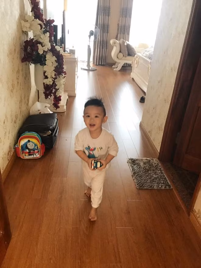 Có thể nói, sau khi kết hôn Vy Oanh ngày càng viên mãn, hạnh phúc.
