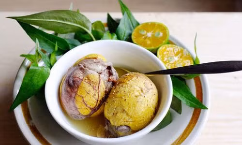 Cách ăn trứng vịt lộn an toàn, đẩy lùi bệnh tật Cach an trung vit lon an toan, day lui benh tat