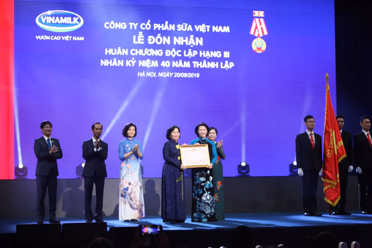 Vinamilk 40 nam nuoi duong uoc mo vuon cao Viet Nam