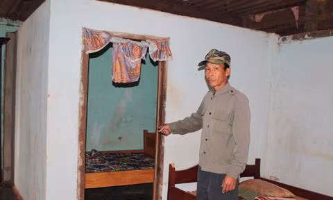 Tut quan be 5 tuoi roi de len nguoi hiep dam