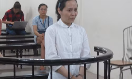 Kieu nu gan to 
