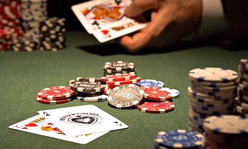 Vo bi bat chuoc mang o casino de lua tien cha ngheo