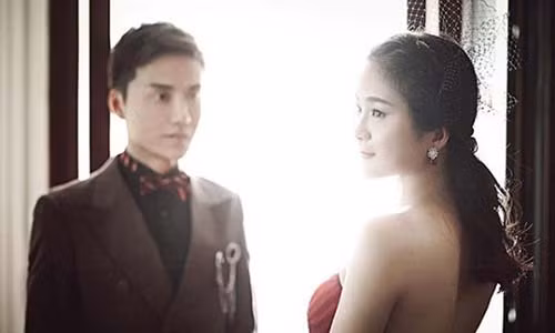 Hoài nghi khi thấy bớt đỏ trên má thầy giáo cũ của vợ Hoai nghi khi thay bot do tren ma thay giao cu cua vo