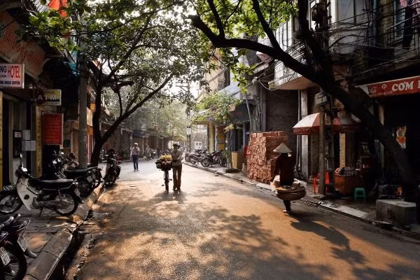 Ly do phai long Ha Noi cua nu phuot thu nuoc ngoai