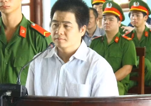 Cuoc song “de vuong” va nguon goc that biet danh Tang 