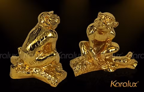 Ngoài ra, tượng Khỉ mạ vàng cũng sẽ rất "sốt" trong thời gian tới. Hiện tại, mức giá người tiêu dùng phải bỏ ra cho một hình tượng Khỉ mạ vàng loại nhỏ rơi vào khoảng 5 triệu đồng.