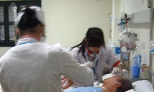 Ám ảnh rùng mình của bác sĩ cấp cứu trực Tết Am anh rung minh cua bac si cap cuu truc Tet