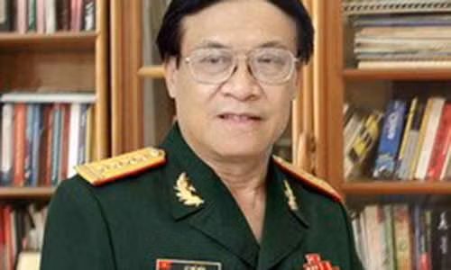Chuyen gia Viet Nam noi gi viec Nga tham gia chong phien quan IS?
