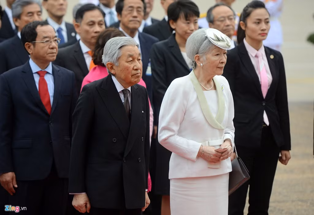 Theo lời của ngài Hatsuhisa Takashima, Thư ký báo chí của Nhà vua Akihito, Nhà vua và Hoàng hậu Nhật Bản rất quan tâm đến văn hóa và lịch sử Việt Nam. Trong chuyến thăm lần này, người đứng đầu Hoàng gia Nhật Bản sẽ gặp các sinh viên Việt Nam từng học tập ở đất nước mặt trời mọc tại Văn Miếu và thưởng thức Nhã nhạc cung đình tại Cố đô Huế.