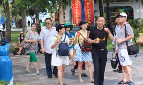 Khach san sang chi ''chieu'' khach Trung Quoc: Su that bat ngo