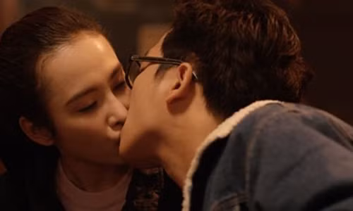 Angela Phuong Trinh: “Truong Giang hon rat cuong nhiet“