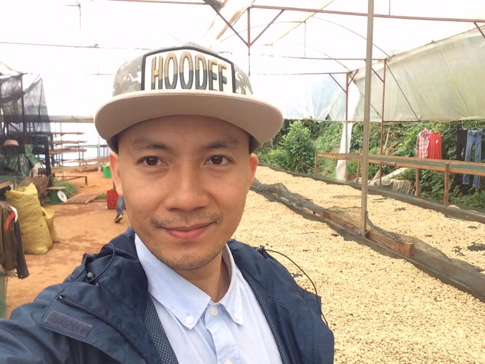 Mới đây, khi những bức ảnh thử váy cưới của Hari Won lan tràn trên mạng xã hội thì rất nhiều người đang tò mò xem phản ứng của Tiến Đạt thế nào.