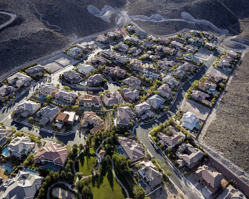 “Khu nhà giàu” với toàn siêu biệt thự ở Henderson, Nevada.