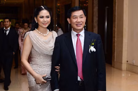 Bat ngo su trung hop ky la giua Tang Thanh Ha va me chong dai gia
