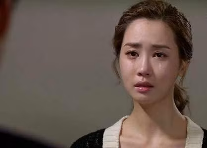 Đã bao đêm rồi chị cứ khóc một mình lặng lẽ (Ảnh minh họa).