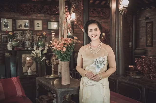 Sự nghiệp thành công với những vai diễn để lại nhiều ấn tượng, gia đình hạnh phúc viên mãn là những bí quyết giúp người phụ nữ này luôn giữ được thần thái đẹp.