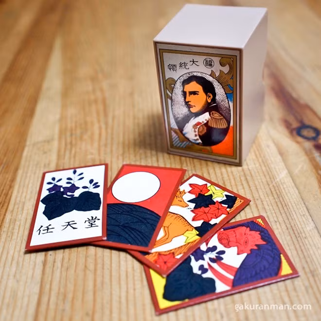 Nintendo: Công ty được thành lập vào năm 1889 bởi Fusajiro Yamauchi, chuyên sản xuất các bộ bài Hanafuda. Năm 1963, Nintendo lấn sang nhiều lĩnh vực kinh doanh khác, trong đó có việc thành lập hãng taxi Daiya, chuỗi nhà nghỉ, nhà hàng và cả mạng lưới truyền hình nhưng đều thất bại. Mãi đến năm 1979, sau khi đầu tư vào công nghiệp điện tử và sản xuất video game, Nintendo mới được thế giới biết tới.