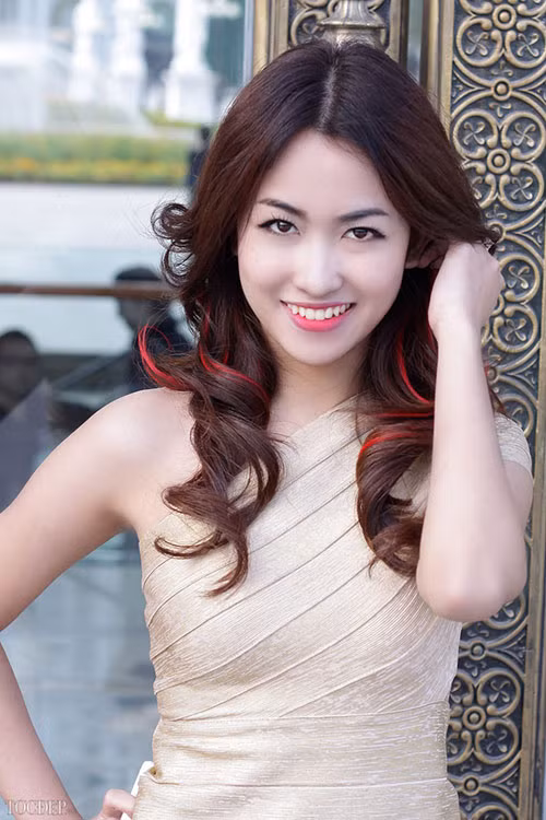 Trang Moon chia sẻ cô sẽ Nam tiến, ra mắt một số sản phẩm âm nhạc trong cuối năm nay và tham gia một số dự án phim. Nói về dự án âm nhạc của mình, Trang Moon không muốn tiết lộ quá nhiều mà chỉ cho biết đó là một ca khúc mang âm hưởng dân ca Bắc Bộ trên nền nhạc hiện đại, MV sẽ được quay tại miền Tây Nam Bộ sẽ thể hiện tình cảm yêu quê hương, đất nước.