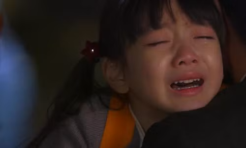 Bà để lạc mất cháu, 2 năm sau gặp lại thì.... Ba de lac mat chau, 2 nam sau gap lai thi....