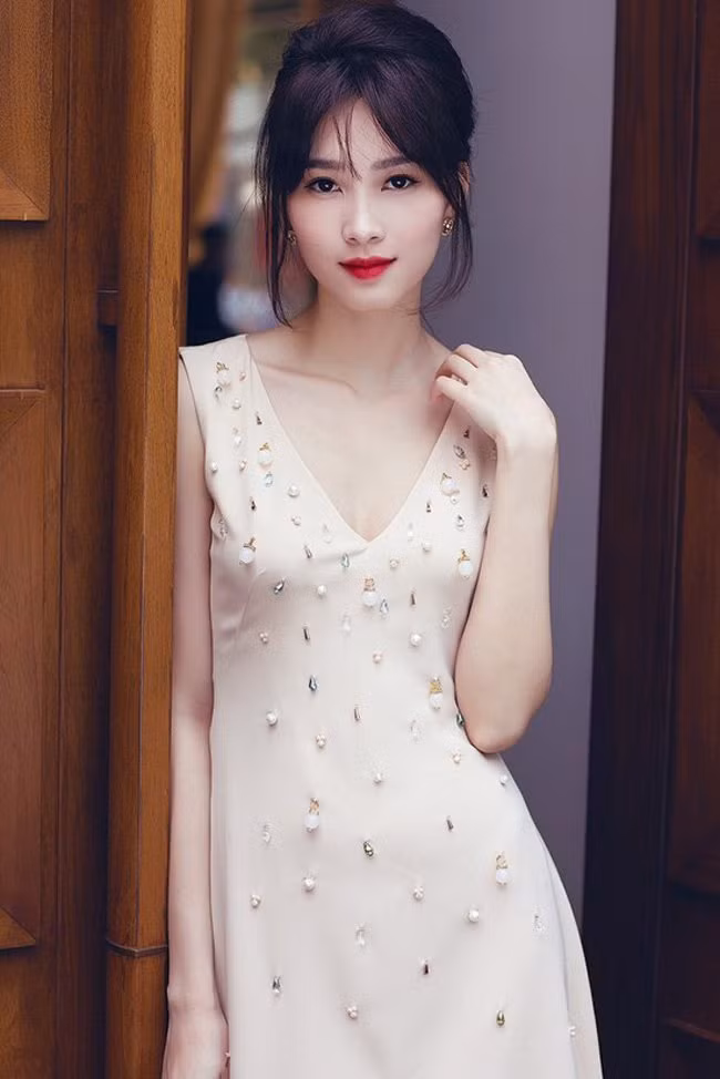 6 nang hau Viet luon bi soi tung chan to ke toc