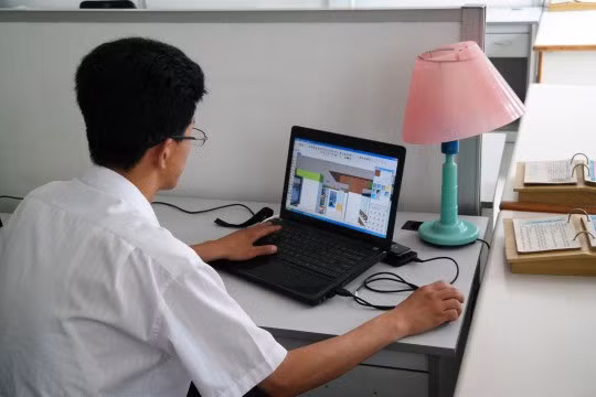 Trong một học viện kiến trúc ở Bình Nhưỡng.