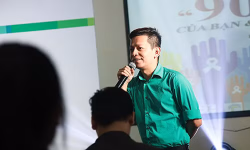 Tuan Tu Bolero da tung muon tu tu vi bi ky thi la nguoi dong tinh