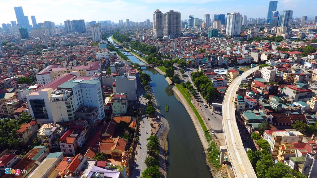 Công trình sẽ được trang bị 13 đoàn tầu, khai thác với tần suất vận chuyển khoảng 2 phút/chuyến, vận tốc thiết kế tối đa 80 km/h, vận tốc bình quân khai thác 35 km/h.