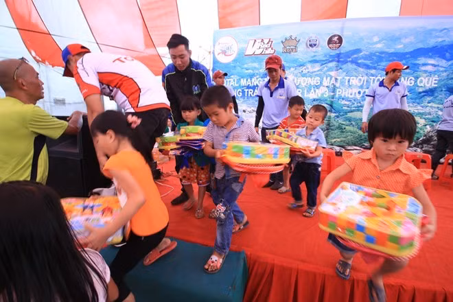 Học sinh đặc biệt khó khăn sẽ được hỗ trợ 15kg gạo/tháng. Ảnh: Giang Hoàng Nhơn