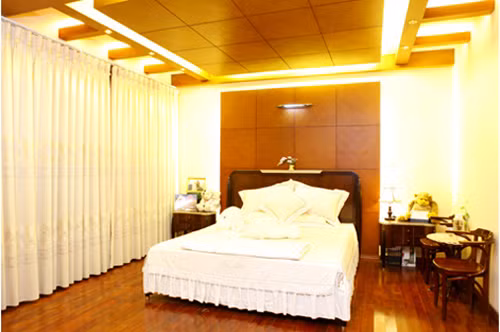 Trong căn nhà của mình, Hương cảm thấy thư giãn nhất khi ở trong phòng ngủ và phòng thiền.