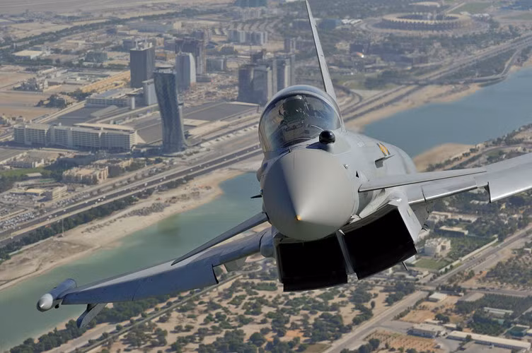 Eurofighter Typhoon được trang bị 2 động cơ Eurojet EJ200 và có tốc độ tối đa 2.390km/h. (Ảnh: eurofighter)