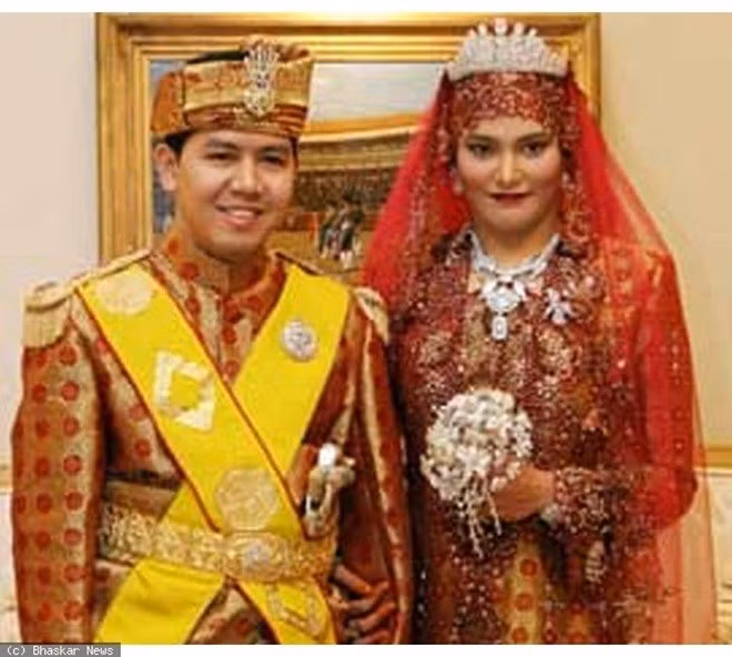 6. Công chúa Hajah Majeedah Nuurul Bulqiah (Brunei) Là con thứ 4 của vua Brunei Hassanal Bolkiah, Hajah Majeedah sinh ngày 16/3/1976. Cô đã kết hôn với quý tộc Khairul Khalil, nhân viên cấp cao tại văn phòng thủ tướng vào năm 2007.