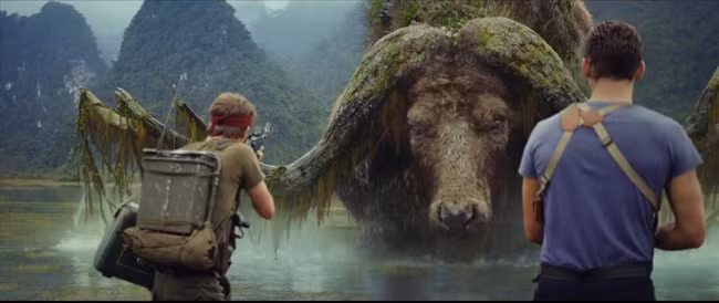 Kong: Skull Island là bom tấn mới nhất về King Kong của Hollywood, có chi phí sản xuất lên đến 190 triệu USD. Tạo hình nhân vật khỉ Kong cao hơn 30 m, được ê kíp làm phim dựng hoàn toàn bằng kỹ xảo và lồng ghép vào những đoạn phim quay tại Quảng Bình, Ninh Bình và Vịnh Hạ Long của Việt Nam, tại Úc và quần đảo Hawaii (Mỹ). Tại Việt Nam, đoàn làm phim có nhiều cảnh quay nhất tại khu vực Đầm Vân Long, thuộc huyện Gia Viễn, tỉnh Ninh Bình. Đây là một trong những cảnh chiến đấu của quái vật trong khu vực Đầm Vân Long.
